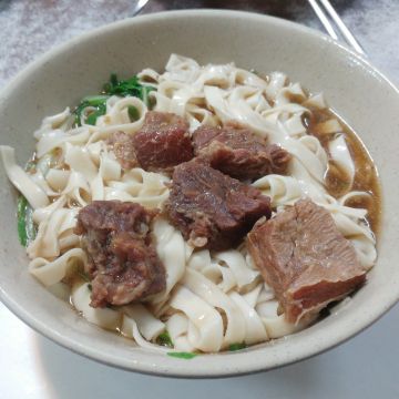 黃家牛肉麵（三民店）