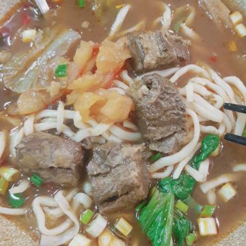 廣明番茄牛肉麵