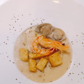 Japjapbikini CAFE BAR