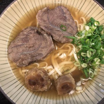 礁溪超牛B牛肉麵