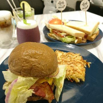 瞌睡咖啡 Nap Cafe