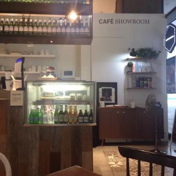 Cafe Showroom（松山店）
