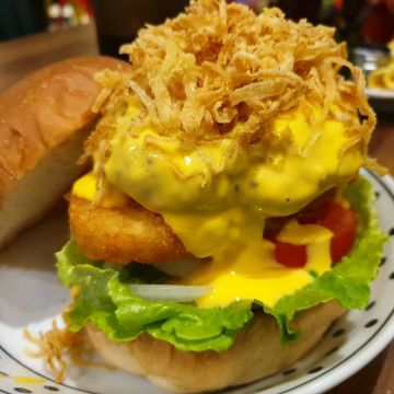 Lovss樂漢堡美式餐廳 新莊店