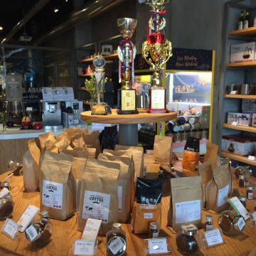 馬克咖啡 MARC café