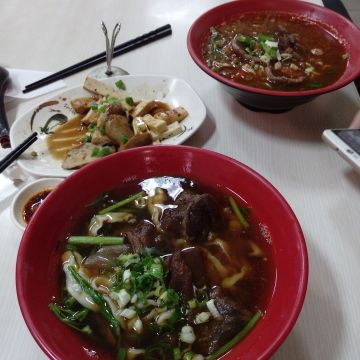 舒大媽手工牛肉麵