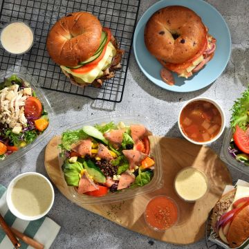 Woopen木盆輕食館《新鮮沙拉‧美式潛艇堡‧貝果》