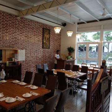 弄海泰緬式餐廳