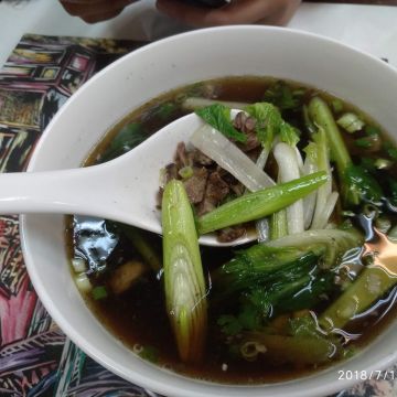 班長點名麵食館