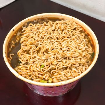 不老麻辣鴨血臭豆腐