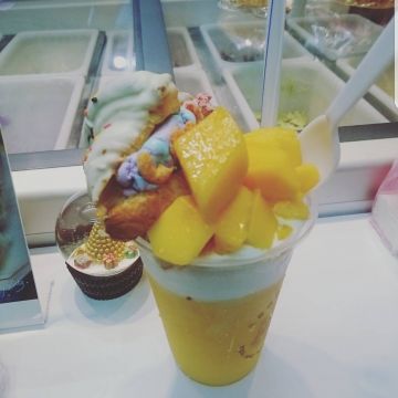 三色吐司夾冰淇淋 逢甲店 Color Games