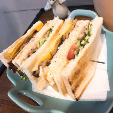 好遞食肉蛋炭烤三明治 通化店