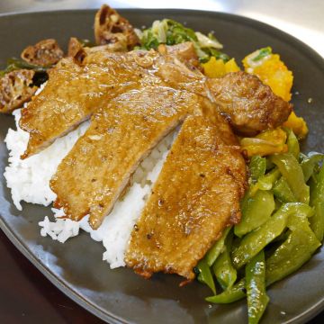 全富滷肉飯麵食館