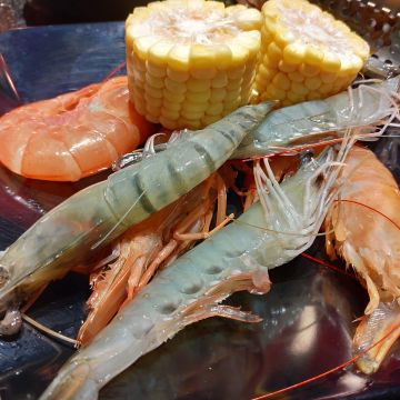 馬辣頂級麻辣鴛鴦鍋（台北信義店）