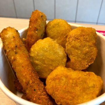 小雞吃蛋糕 台南新市店