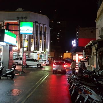 越南巧味小吃館