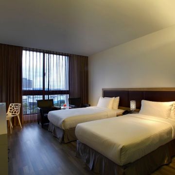 富立登國際大飯店-悅 招待所