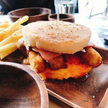 Kenny Café 一三食