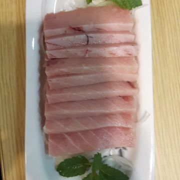 海品屋生魚片專賣店