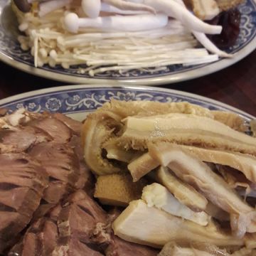 朝天椒麻辣鴛鴦火鍋