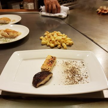 第一大飯店-美心鐵板燒餐廳