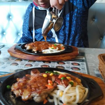 貴族世家 苗栗國華店