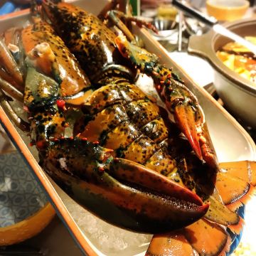 麻凡 麻辣鴛鴦石頭火鍋