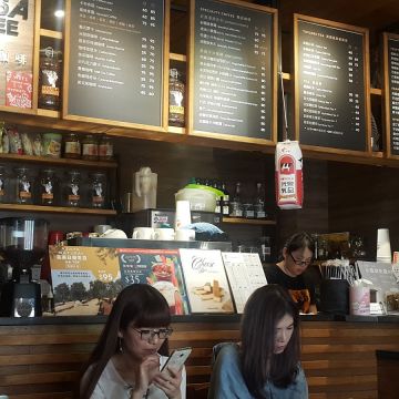 路易莎咖啡 台塑店 LOUISA COFFEE
