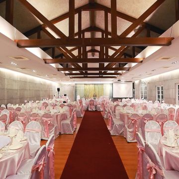 青青食尚花園會館