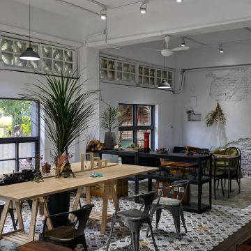 小火車咖啡館 CAFÉ SLOW TRAIN