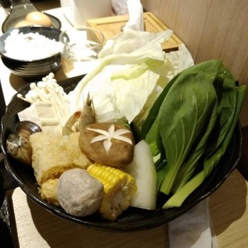 三色堇精緻鍋物