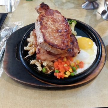 厚切牛排（新莊店）