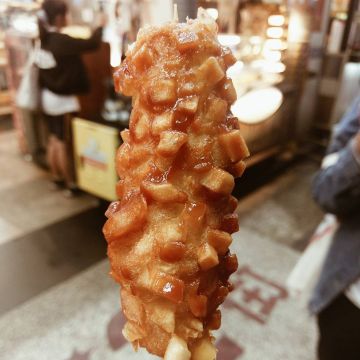 一中街阿嬤現炸大熱狗