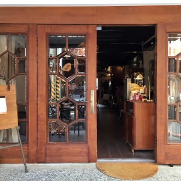 Modern Mode & Modern Mode Café