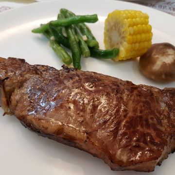 極品牛排（花壇店）