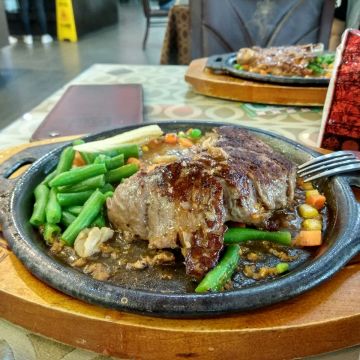 貴族世家 新店中正店