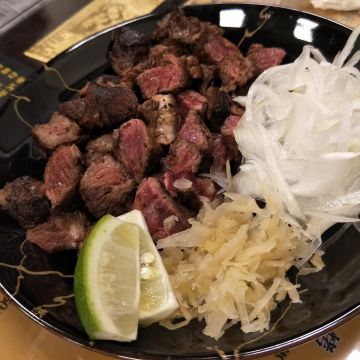 吃不飽碳烤牛排