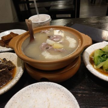 龍涎居雞膳食坊 景美店
