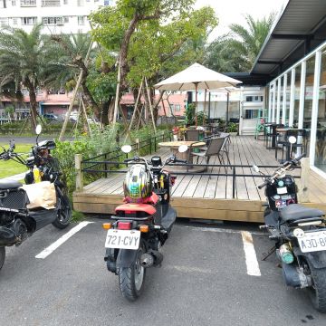 方塊屋休閒餐廳