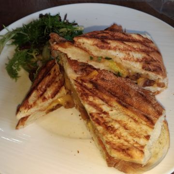 Eagle義來藝去 高雄總店