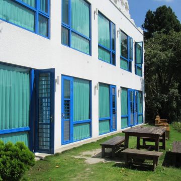 朝霧渡假餐飲小棧