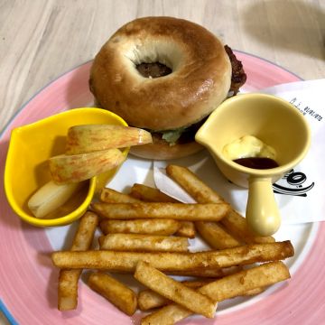 Mr.里歐 歐式早餐 苓雅店