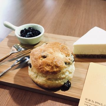 LOOK 路殼民宿/咖啡