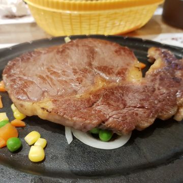 香香牛排館