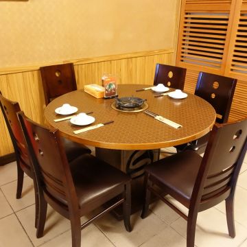 梁記麻辣火鍋專賣店（新興店）