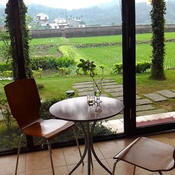 陽光花語花卉咖啡館