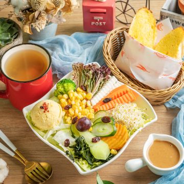 不只是沙拉 Curry&Salads（三民店）