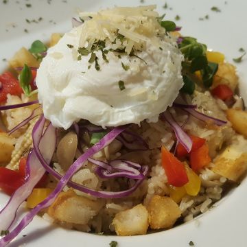 Halfway There 伴路餐酒