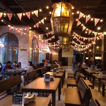 金色三麥 台中市政店 Lebledor