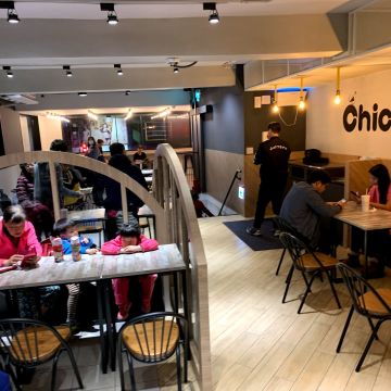 新時代香雞城 新店店