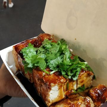 金牌巨無霸香酥臭豆腐（台中北區店）